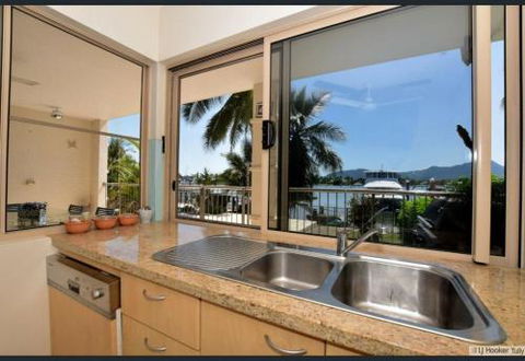 Poinciana Terraces - Accommodation Asia 2