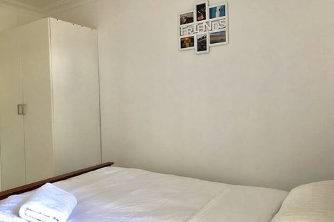 Riverton Lodge - Walk To Shopping Centre - Accommodation Asia 5