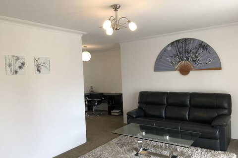 Riverton Lodge - Walk To Shopping Centre - Accommodation Asia 2