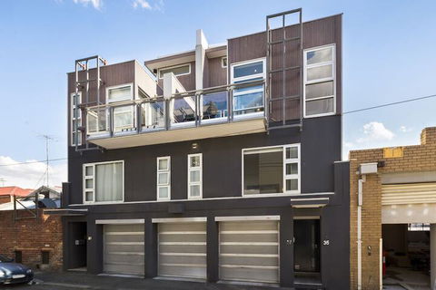 Hotham, 2BDR North Melbourne Apartment - Accommodation Asia 1