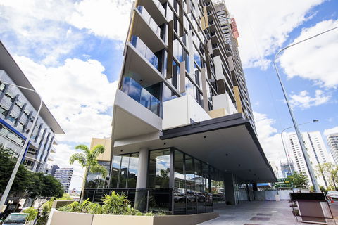 Arise Brisbane One - Accommodation Asia 1