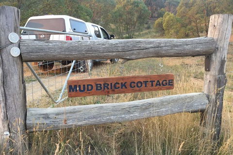 Mud Brick Cottage Cobungra - Accommodation Guide 2