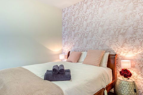 Exquisite 1 Bedroom In Stylish Malvern - Accommodation Guide 7