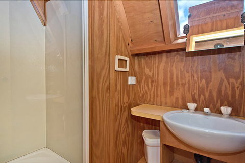 Bali Hai - Accommodation Guide 5