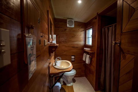 Guide Falls Cottage - Accommodation Asia 2
