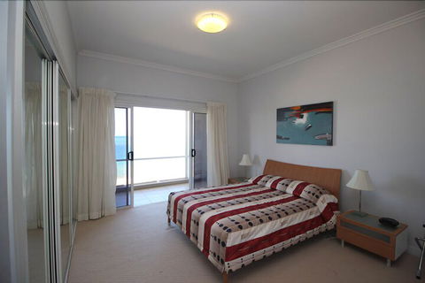 Deep Blue 12 - Accommodation China 1