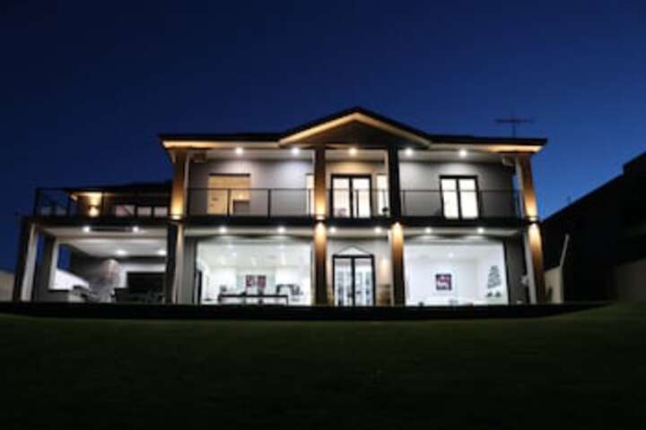 White Sands SA Accommodation Asia