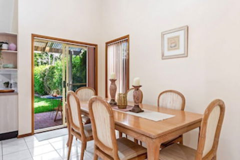 Life's A Beach At Shoal Bay - Accommodation Guide 7