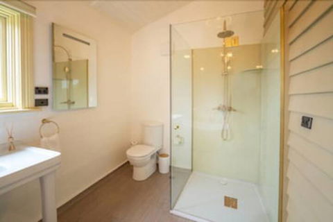 Steele Point Cottage - Accommodation Asia 6