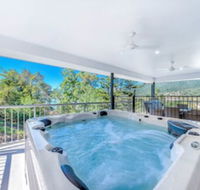 Great Escape - Cannonvale - Accommodation Guide