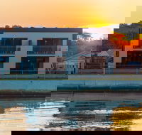 Ulverstone Waterfront Apartments - Accommodation Asia
