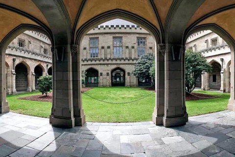 Peaceful 3 BDR In The Heart Of Carlton - Accommodation Guide 2