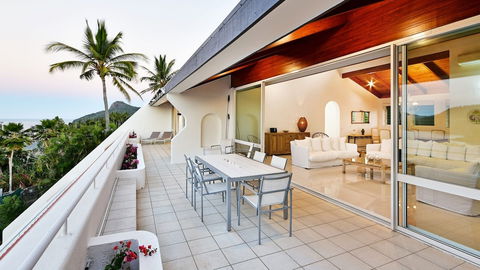Bella Vista E9 Ocean View Spacious 2 Bed - Accommodation Guide 1