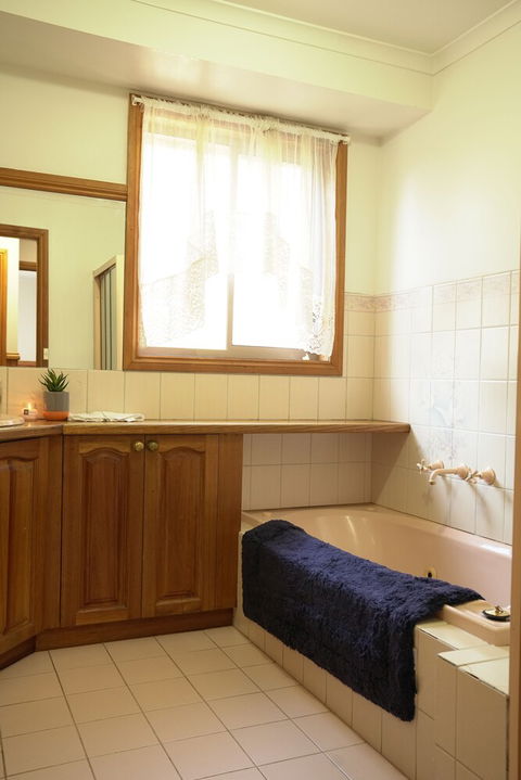 Castle At Lakes Entrance - Accommodation Asia 6