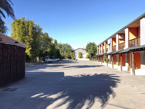 Central Jetty Motel - Accommodation Guide 0