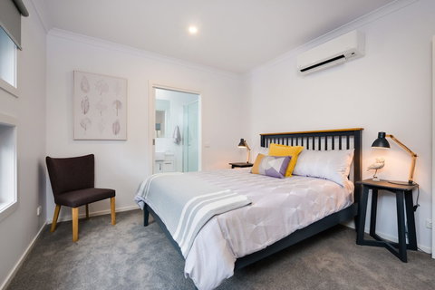 Albury Yalandra Apartment 3 - Accommodation Guide 1