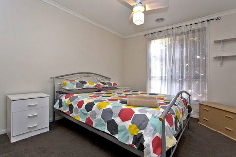 Serenity Size & Seclusion - Accommodation Guide 1