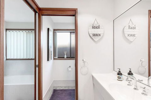 Campbell Avenue 28 - Accommodation Asia 2