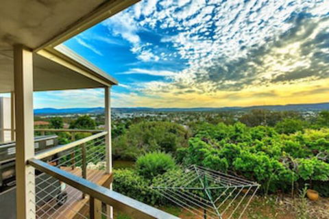 Highview - Accommodation Guide 5