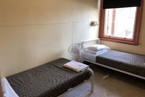 Royal Hotel - Accommodation Asia 3