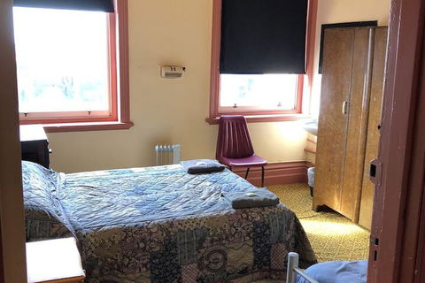 Royal Hotel - Accommodation Asia 4