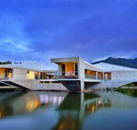 Alkira Award Winning Luxury Holiday Home - Accommodation Guide