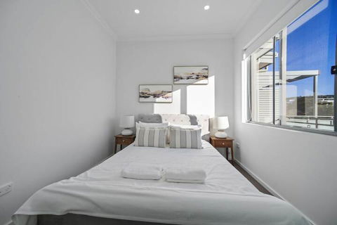 HomeHotel New & Spacious 3 Bedroom Penthouse - Accommodation Guide 2