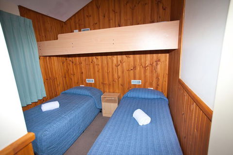 Eaglehawk Holiday Park Canberra - Accommodation Guide 5