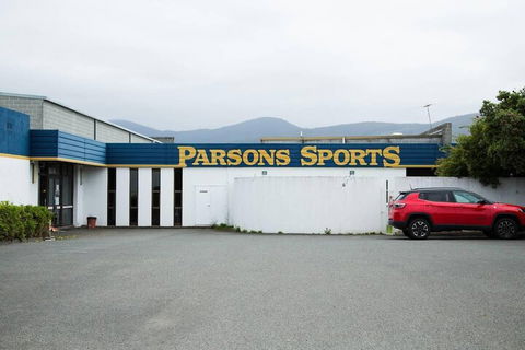 Two Bedroom Gem Short Drive To MONA - Accommodation Guide 1