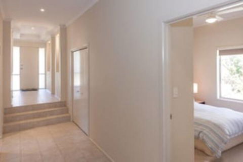 Golfers Paradise 52 Huntingdale Drive - Accommodation Asia 0