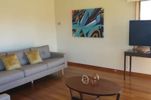 Port Life Beach House - Accommodation Asia 0