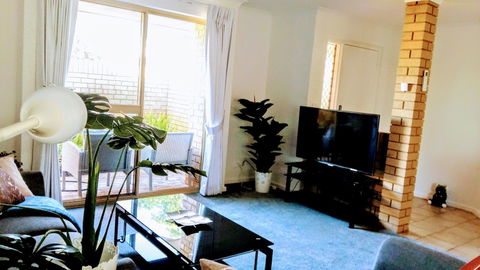 Camelias Boutique Cottage In Dianella - Accommodation Guide 3