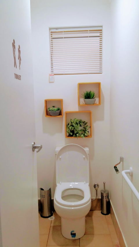 Camelias Boutique Cottage In Dianella - Accommodation Guide 6