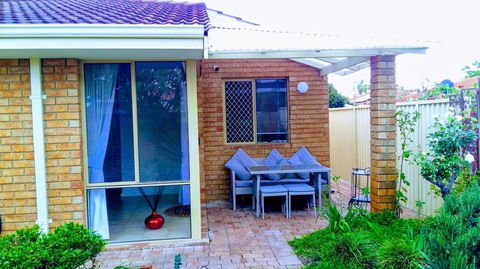 Camelias Boutique Cottage In Dianella - Accommodation Guide 1