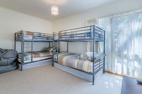 Billabong Wifi & Netflix - Accommodation Guide 3