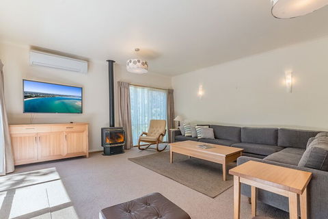 Billabong Wifi & Netflix - Accommodation Guide 6