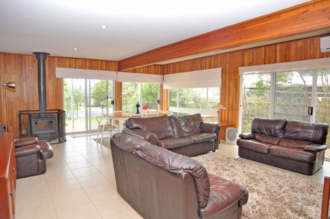 Welcome Break PET Friendly - Accommodation Guide 5