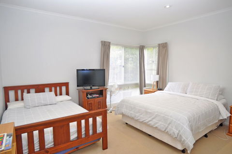 Welcome Break PET Friendly - Accommodation Guide 0
