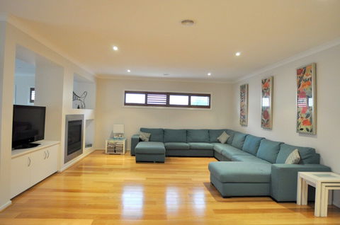 THE Haven Surf Side - Accommodation Guide 4