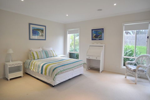 THE Haven Surf Side - Accommodation Guide 3