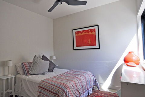 Armstrongs Close TO Beach - Accommodation Guide 2