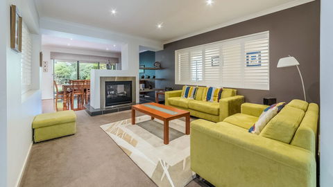Oceans 11 Surfside Wifi & Foxtel PET Friendly - Accommodation Guide 4