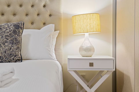 HomeHotel Luxurious Next To Shopping - Accommodation Guide 0