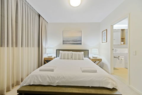 HomeHotel Luxurious Next To Shopping - Accommodation Guide 3