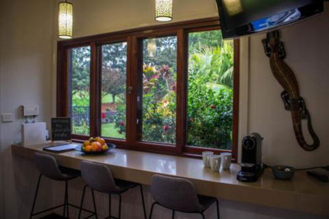 Colorado Beauty Nestled In The Heart Of Bonville - Accommodation Asia 5