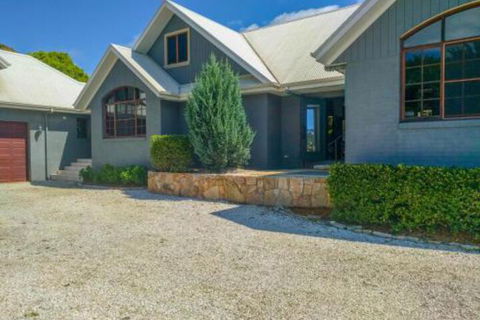 Colorado Beauty Nestled In The Heart Of Bonville - Accommodation Asia 1