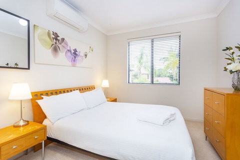 Coode Street Townhouse - Accommodation Asia 3