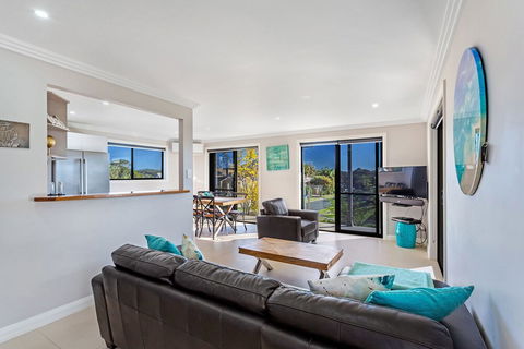 Tomaree Road 16 - Accommodation Guide 6