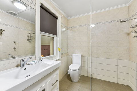Wyatt Guest House - Accommodation Asia 3