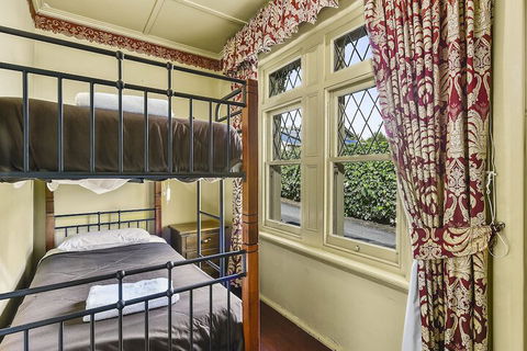 Wyatt Guest House - Accommodation Asia 2